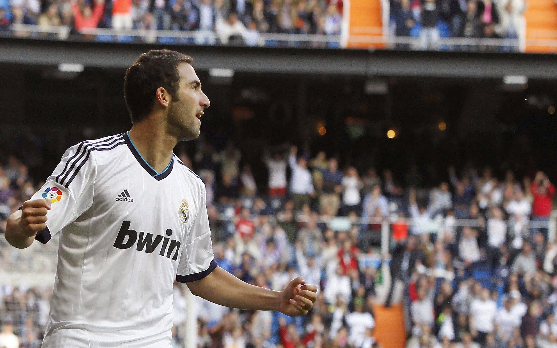 俱乐部运营团队提升赛事服务体验打造更具人文关怀氛围，俱乐部运营方案及管理